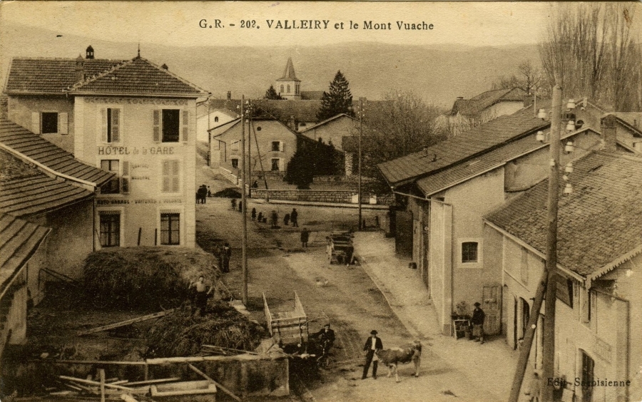 valleiry centre carte postale ancienne